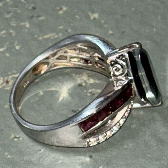 925 Silver & Green Tsavorite & Red Garnet tuxedo ring Sz 9,6.46g,16x7.5mm CZ - Picture 5 of 8